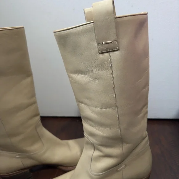 Gucci Women’s Leather Pull On Elegant Beige Boots Sz 8